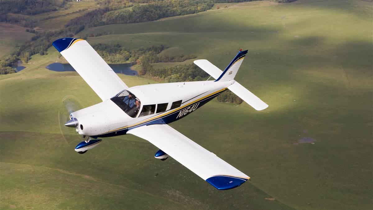 A Piper Cherokee airplane, my favorite kind